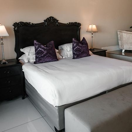 The View Boutique Hotel & Spa Amanzimtoti Bilik gambar A bedroom at the hotel