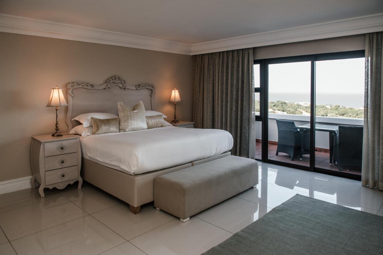 The View Boutique Hotel & Spa Amanzimtoti Luaran gambar A bedroom at the Oyster Box