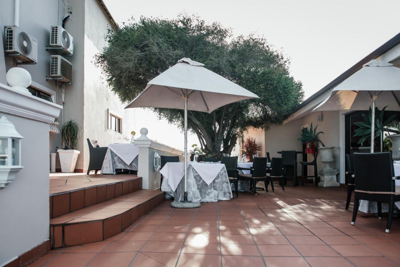 The View Boutique Hotel & Spa Amanzimtoti Luaran gambar The terrace of the restaurant