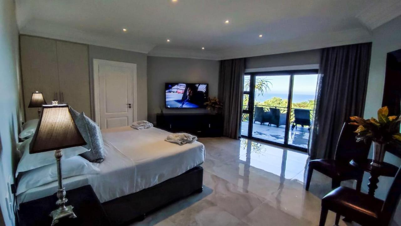 The View Boutique Hotel & Spa Amanzimtoti Luaran gambar A bedroom at the hotel
