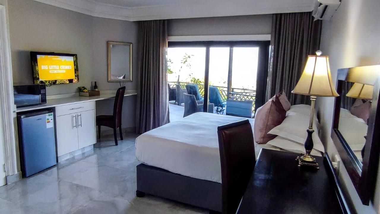 The View Boutique Hotel & Spa Amanzimtoti Luaran gambar A room at the hotel